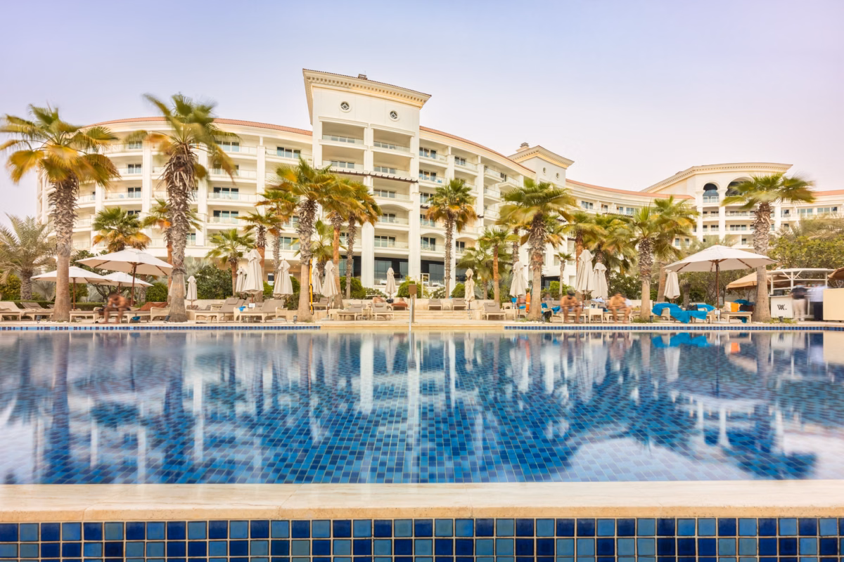 waldorf-astoria-dubai-palm-jumeirah-exterior-3